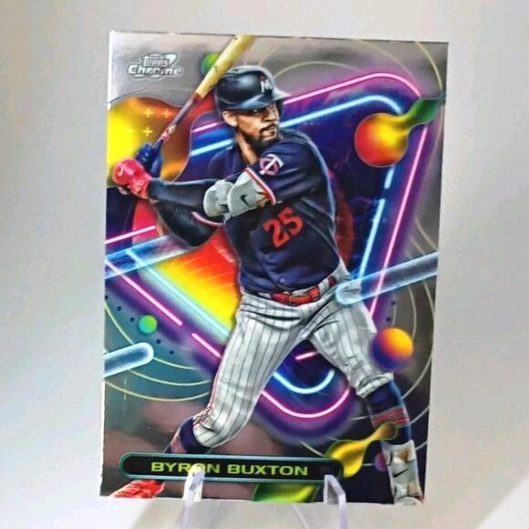 2023 Topps Cosmic Chrome - Byron Buxton #13 - Picture 3 of 5